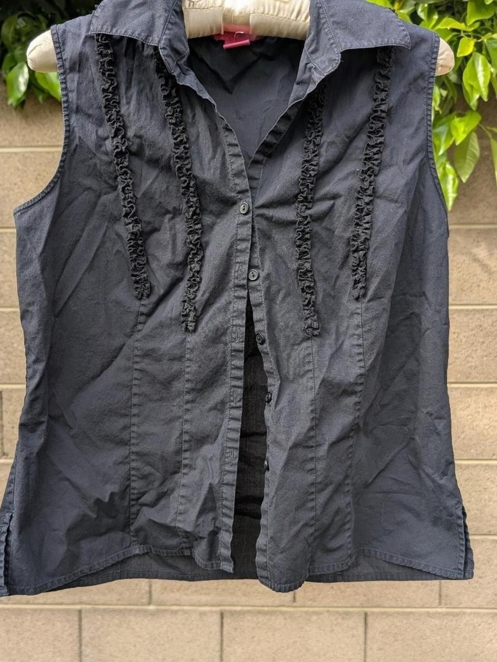 Black Sleeveless Ruffle-Trim Button Down Shirt